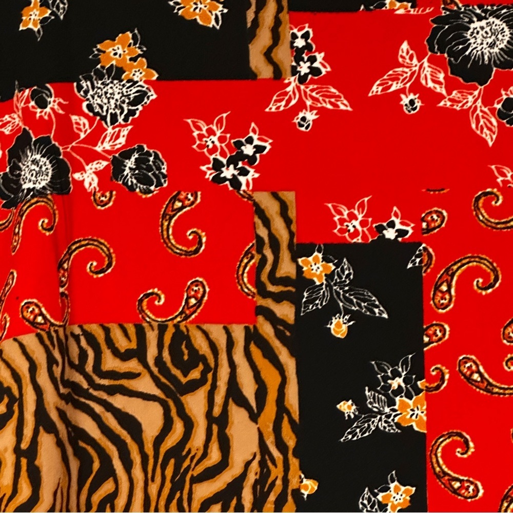 Serengeti Beautiful Graphic Patchwork Tiny Front … - image 6